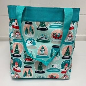 BRAND NEW Essentials Tote by ThirtyOne Gifts